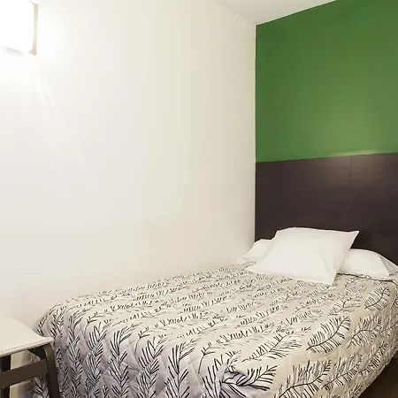Hotel Le Myosotis Parigi